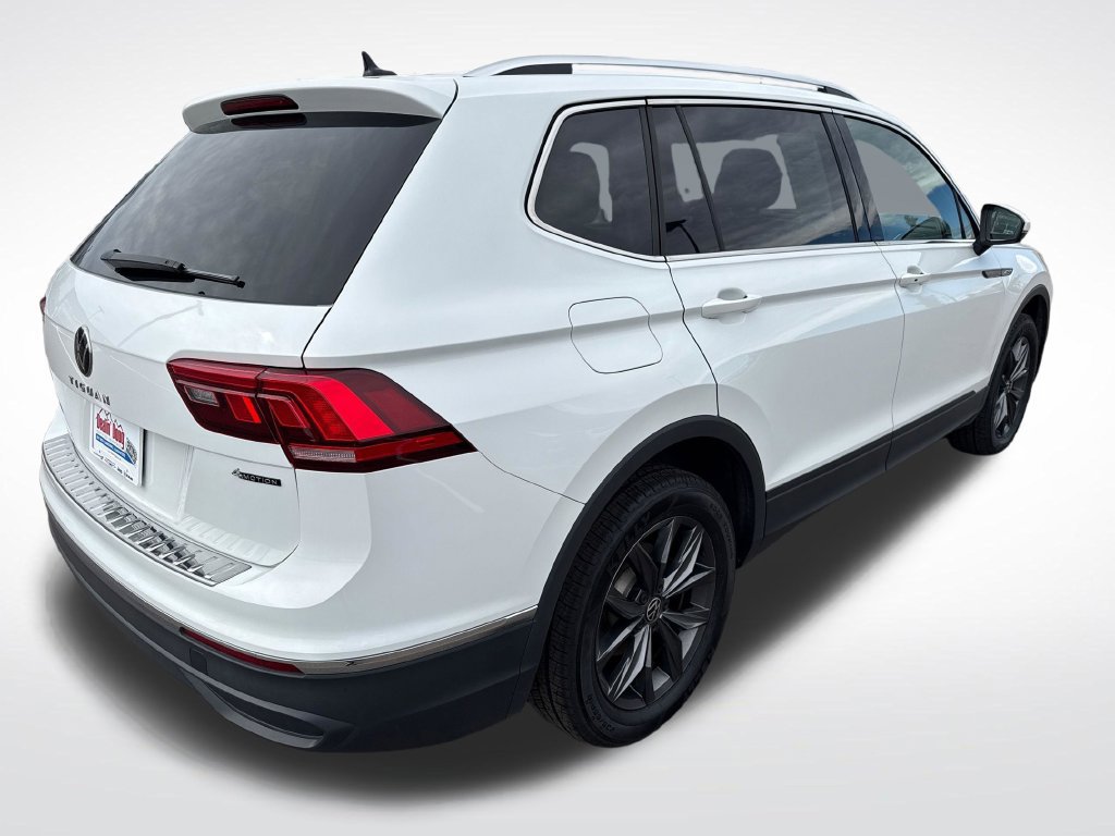Used 2024 Volkswagen Tiguan SE AWD/4WD image 6