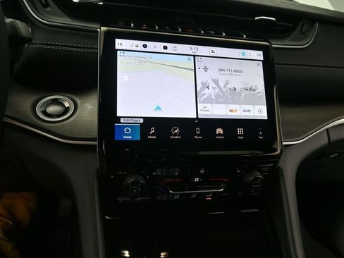 New 2025 Jeep Grand Cherokee L Limited image 36