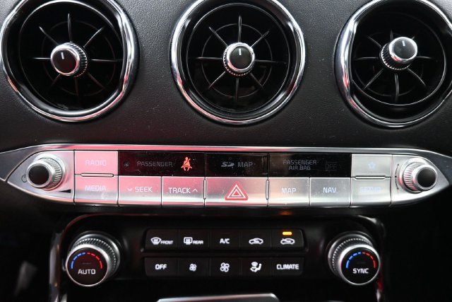 Used 2019 Kia Stinger Premium RWD image 15