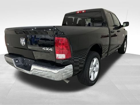 Used 2024 RAM 1500 Classic SLT image 7