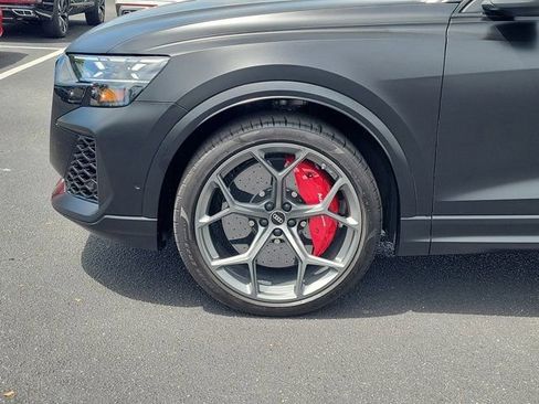Used 2025 Audi RS Q8 performance image 30