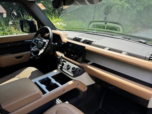 Used 2025 Land Rover Defender 110 S AWD/4WD image 19