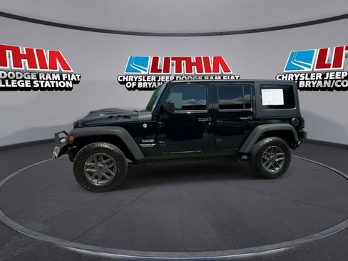 Used 2017 Jeep Wrangler Unlimited Sport w/ Quick Order Package 24S AWD/4WD image 6