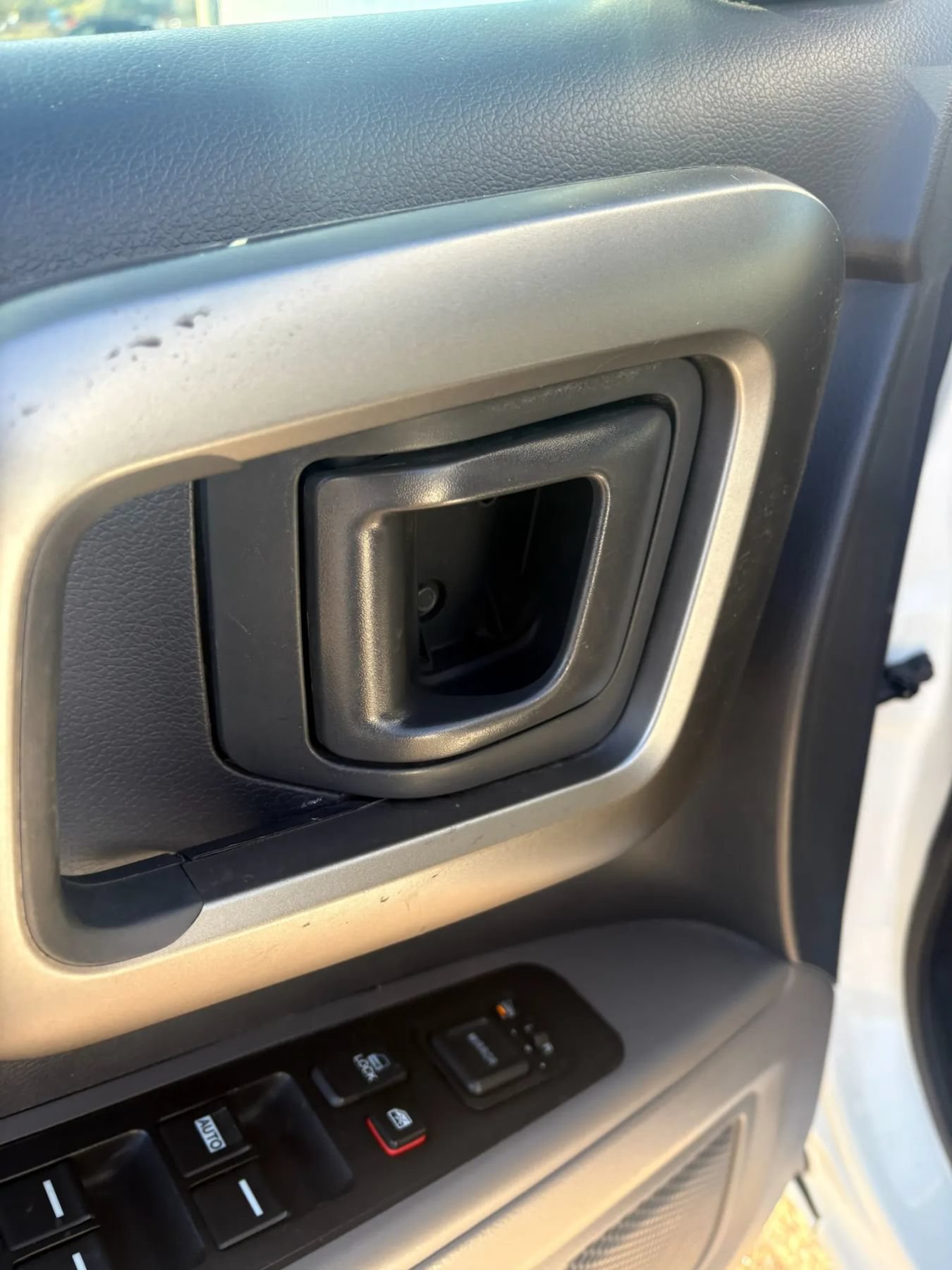Used 2011 Honda Ridgeline RTL image 11