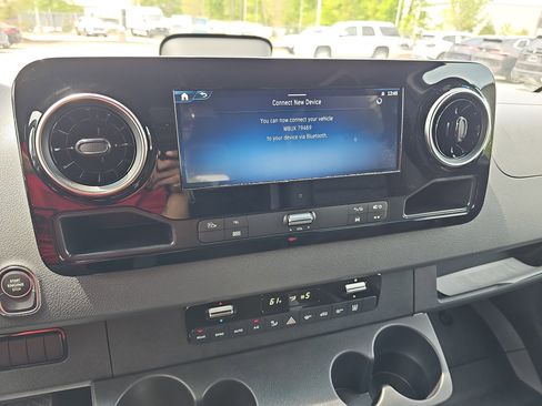 New 2025 Mercedes-Benz Sprinter 2500 image 22