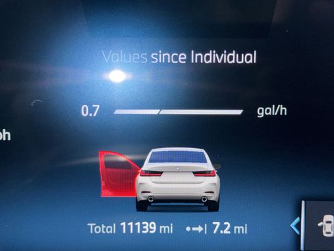 Certified 2025 BMW 330i Sedan image 25