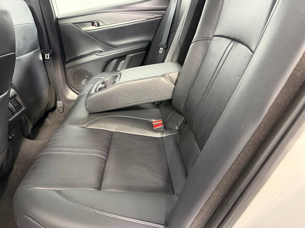 Used 2025 Toyota Camry XSE AWD/4WD image 25
