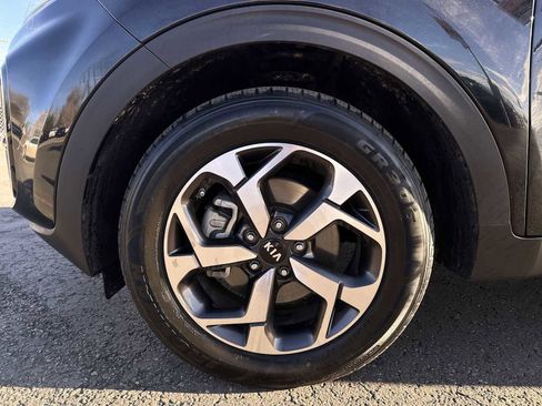 Used 2021 Kia Sportage LX image 17