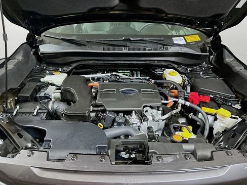 Used 2025 Subaru Forester Limited image 32