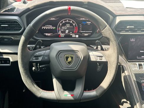 Used 2023 Lamborghini Urus Performante AWD/4WD image 11