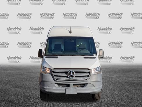 Used 2020 Mercedes-Benz Sprinter 2500 image 3
