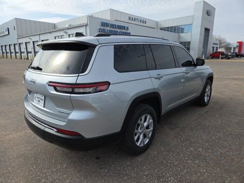 Used 2023 Jeep Grand Cherokee L Limited w/ Trailer Tow Group (B) image 9