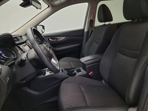 Used 2020 Nissan Rogue SV w/ Premium Package FWD image 17