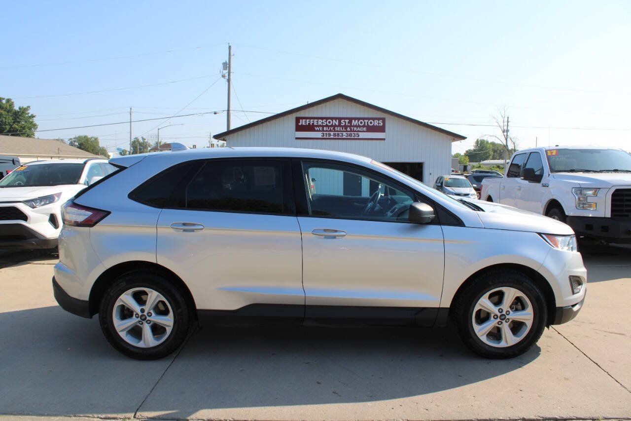 Used 2018 Ford Edge SE FWD image 1