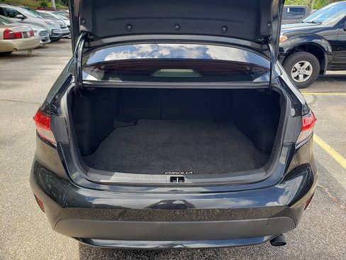 Used 2020 Toyota Corolla LE FWD image 8