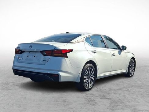 New 2026 Nissan Altima 2.5 SV AWD/4WD image 4