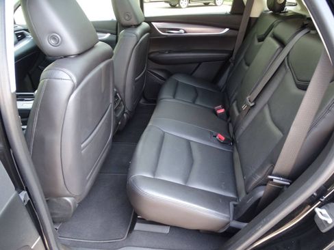 Used 2017 Cadillac XT5 AWD Luxury image 41