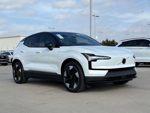 New 2026 Volvo EX30 Ultra w/ Protection Package Premier image 3