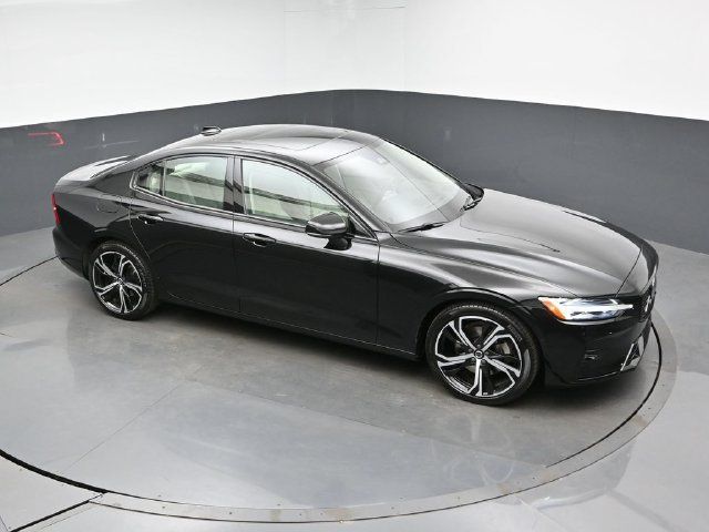 Used 2023 Volvo S60 B5 Ultimate w/ Protection Package Premier FWD image 42