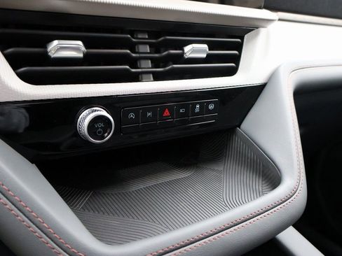 New 2026 Ford Explorer Active image 38