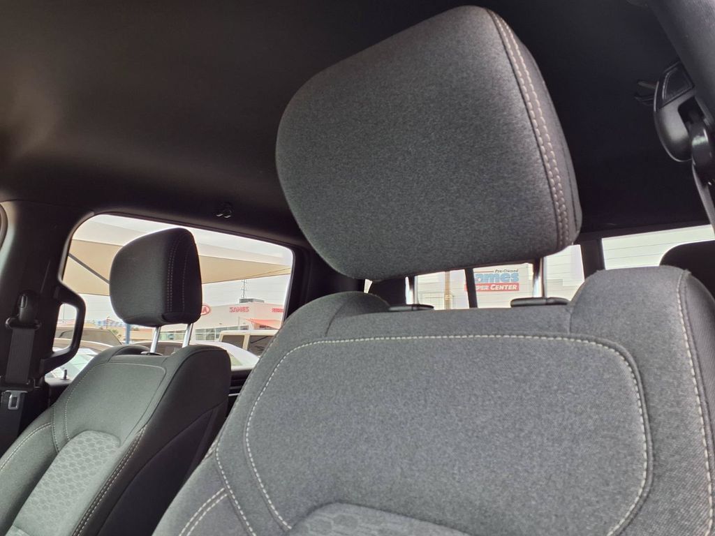 Used 2025 RAM 1500 Big Horn AWD/4WD image 18