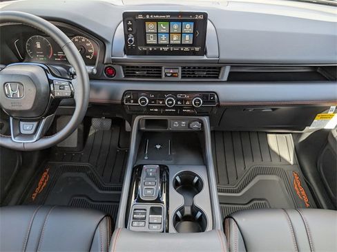 New 2025 Honda Pilot TrailSport image 7