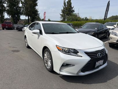 Used 2016 Lexus ES 350 w/ Accessory Package