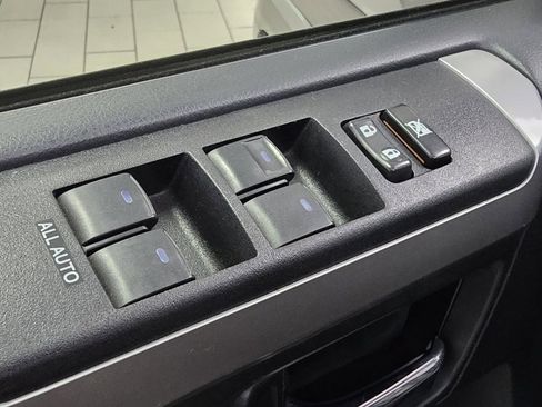 Used 2015 Toyota 4Runner SR5 Premium image 24