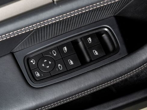 New 2025 Porsche Taycan Turbo image 27