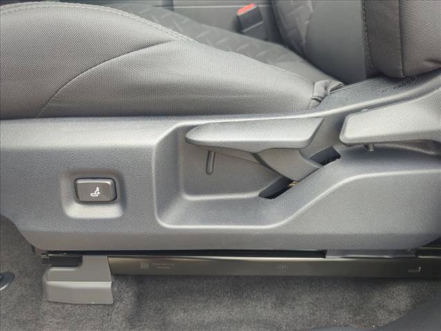 Certified 2026 Toyota Tacoma SR5 AWD/4WD image 10