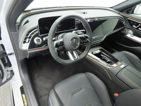 New 2026 Mercedes-Benz E 53 AMG 4MATIC Sedan image 9