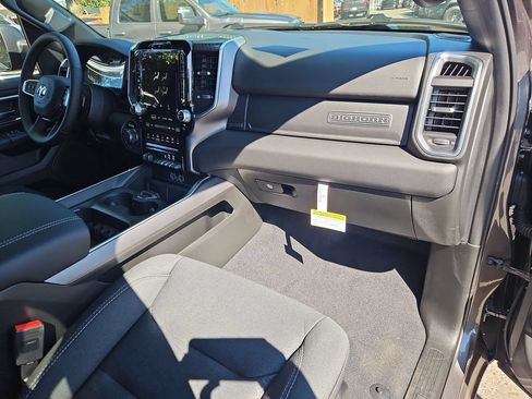 New 2026 RAM 1500 Big Horn AWD/4WD image 17