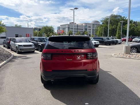Used 2023 Land Rover Discovery Sport SE AWD/4WD image 9