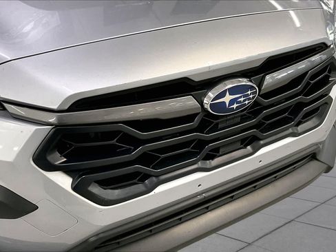 Used 2025 Subaru Crosstrek 2.5i Premium AWD/4WD image 29