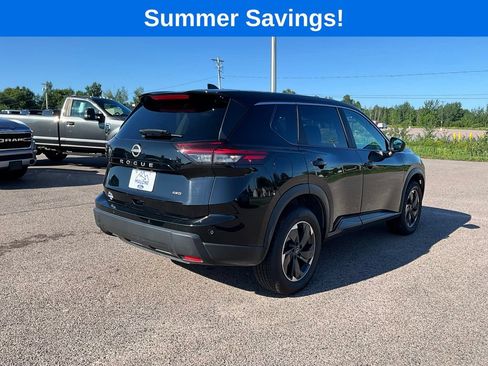 Used 2025 Nissan Rogue SV AWD/4WD image 7