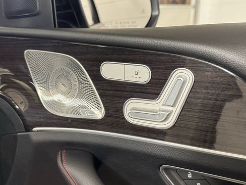 Used 2023 Mercedes-Benz GLE 53 AMG 4MATIC image 42