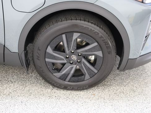 Certified 2026 Toyota C-HR AWD/4WD image 5