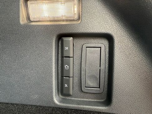 Used 2025 Lincoln Aviator AWD w/ Equipment Group 101A image 22