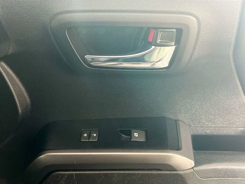 Used 2021 Toyota Tacoma TRD Off-Road w/ Technology Package image 29