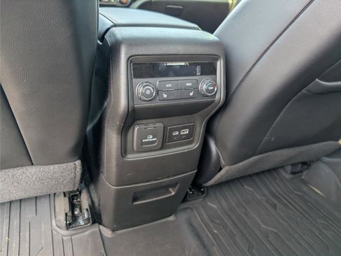 Used 2023 GMC Acadia AT4 w/ Technology Package AWD/4WD image 30