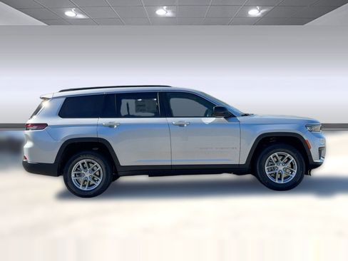 New 2025 Jeep Grand Cherokee L Laredo w/ Luxury Tech Group I image 7