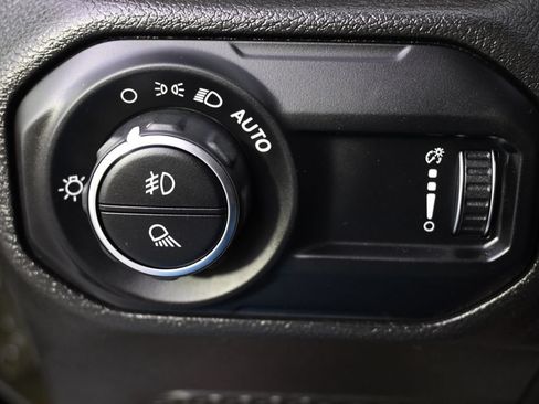 Used 2023 Jeep Gladiator Sport AWD/4WD image 23