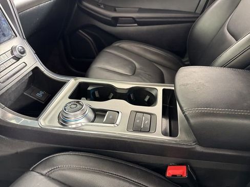 Used 2022 Ford Edge Titanium w/ Class II Trailer Tow Package image 29