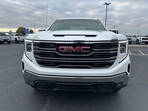 Used 2023 GMC Sierra 1500 SLT image 3
