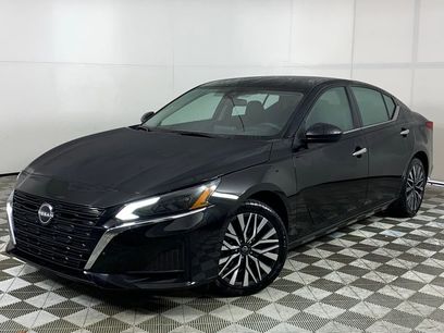 Used 2024 Nissan Altima 2.5 SV