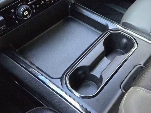 Certified 2024 Chevrolet Silverado 2500 ZR2 w/ Technology Package image 20