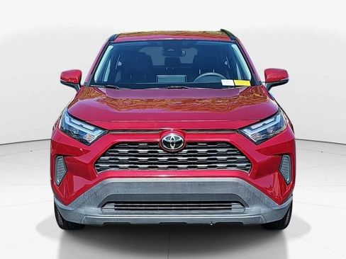 Used 2022 Toyota RAV4 XLE FWD image 9