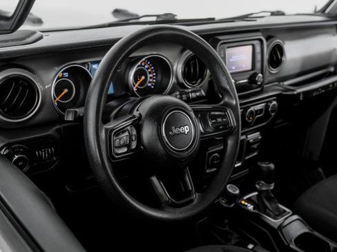 Used 2020 Jeep Wrangler Unlimited Sport AWD/4WD image 14