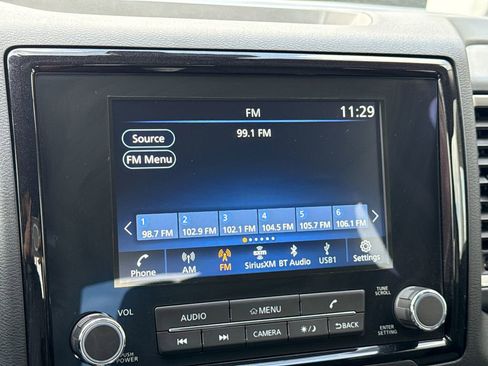 Used 2024 Nissan Frontier SV image 21