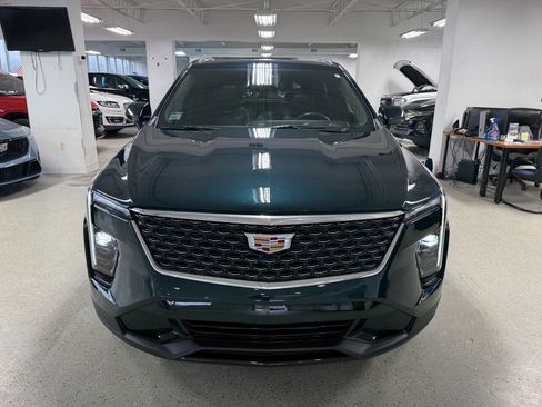 Used 2024 Cadillac XT4 Premium Luxury w/ Technology Package image 2